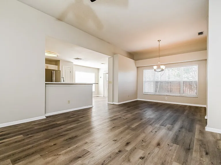 552 Beth Ann St — Photo 5