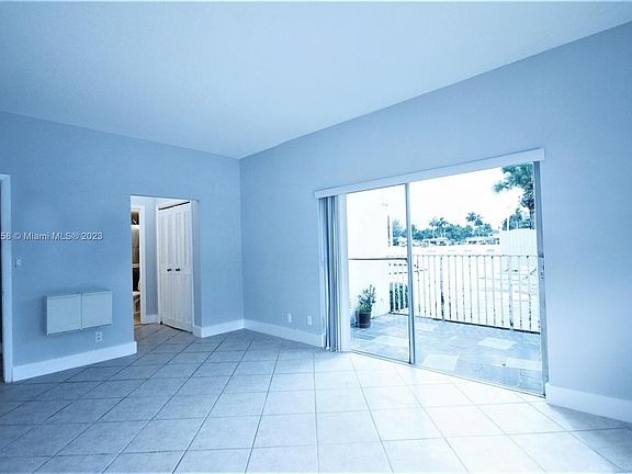 3rd image of 1455 N Treasure Dr APT 1A