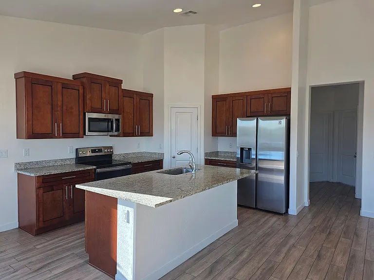 12411 W Jenero Dr — Photo 6