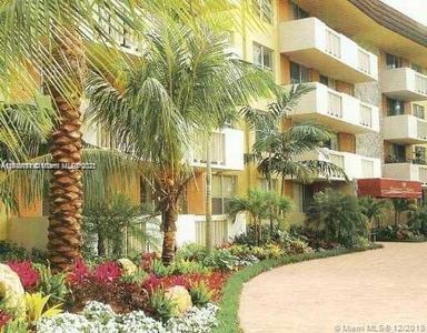 1805 Sans Souci Blvd APT 517, North Miami, FL, 33181