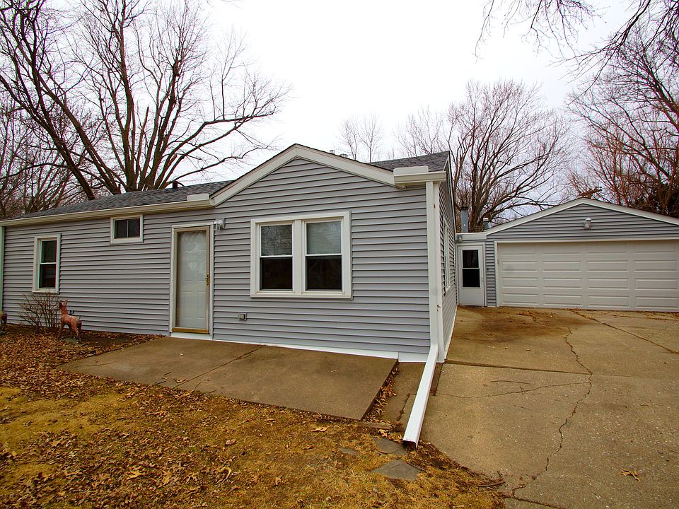 1st image of 3210 W 68th St