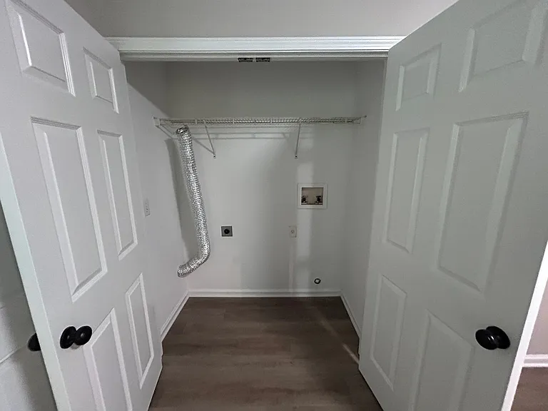 2318 Purdy Ave — Photo 19