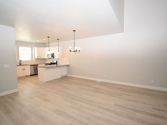 4th image of 4308 Rex Peak Way #224