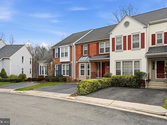 3rd image of 7419 Ridge Oak Ct
