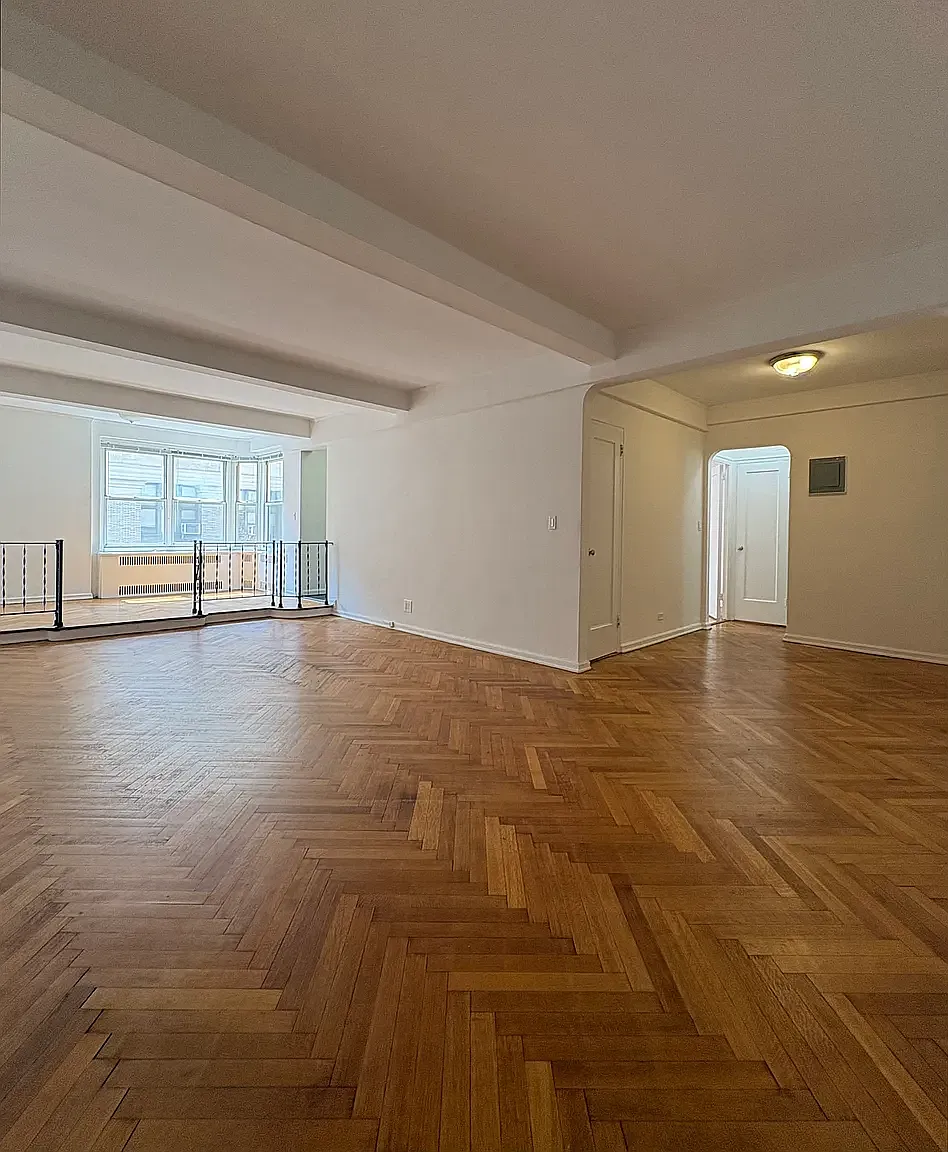 139 East 35th Street — Photo 4