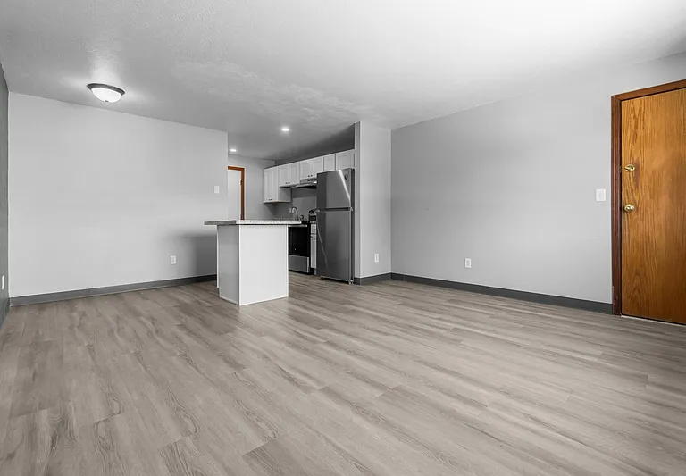 1534 Moraine Ter #2 — Photo 7