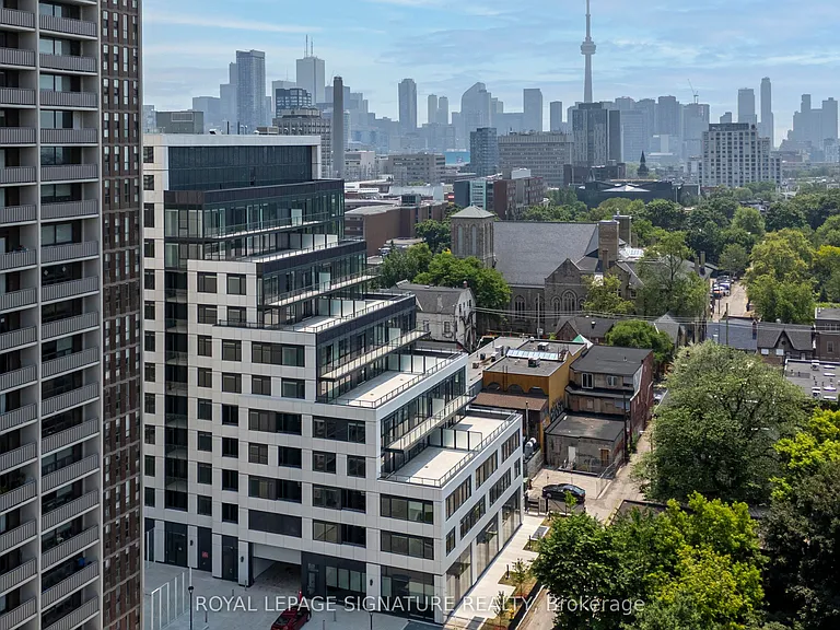 664 Spadina Ave #701 — Photo 25