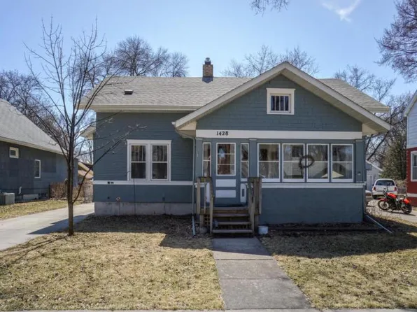 1428 7th Ave S, Fargo, ND 58103