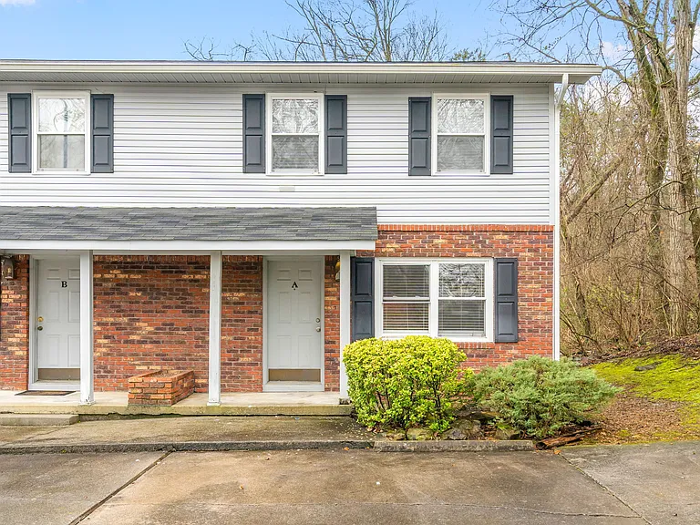 302 Wakefield Rd #A — Photo 2