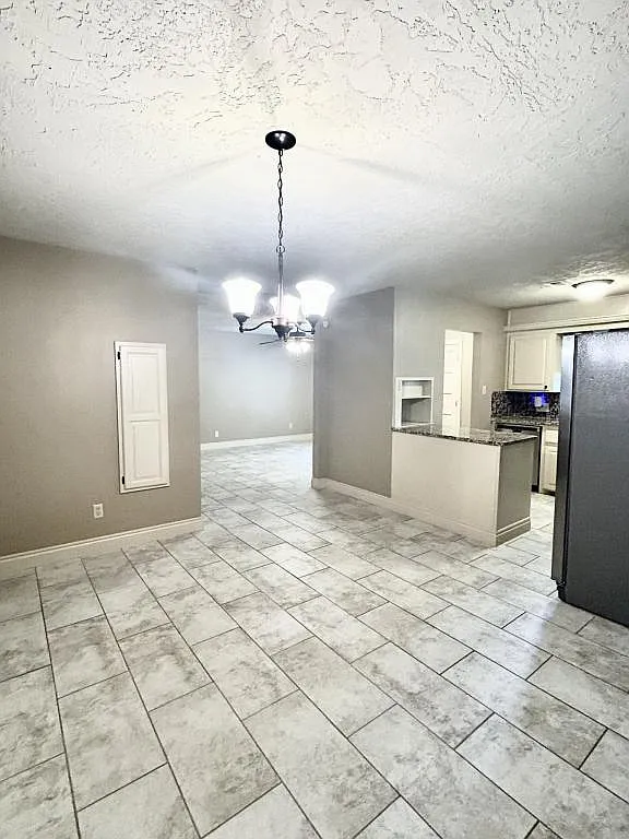7211 NW Kingsbury Ave — Photo 4