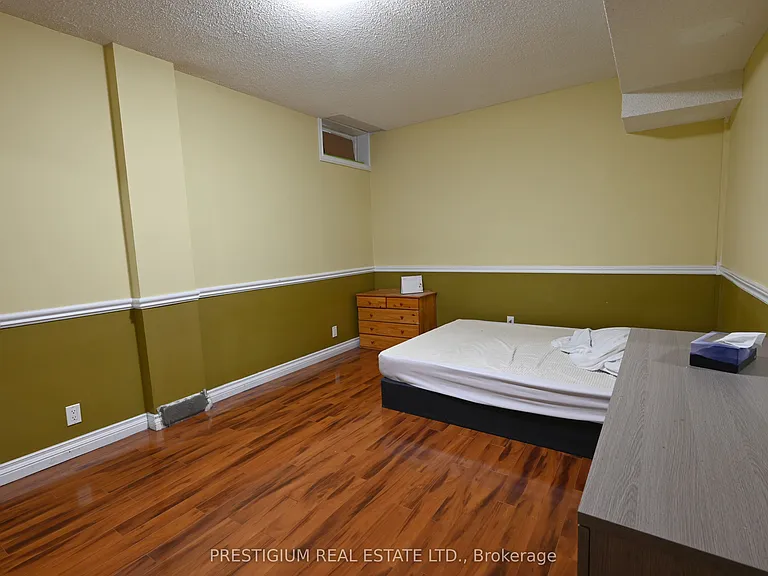 1412 Islington Ave #BASEMENT — Photo 12