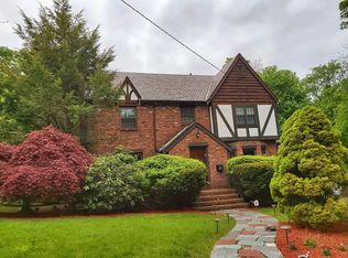 36 Bruce Ln, Newton, MA 02458