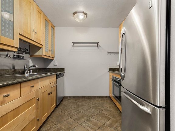 5th image of 710 N 160th St APT B112