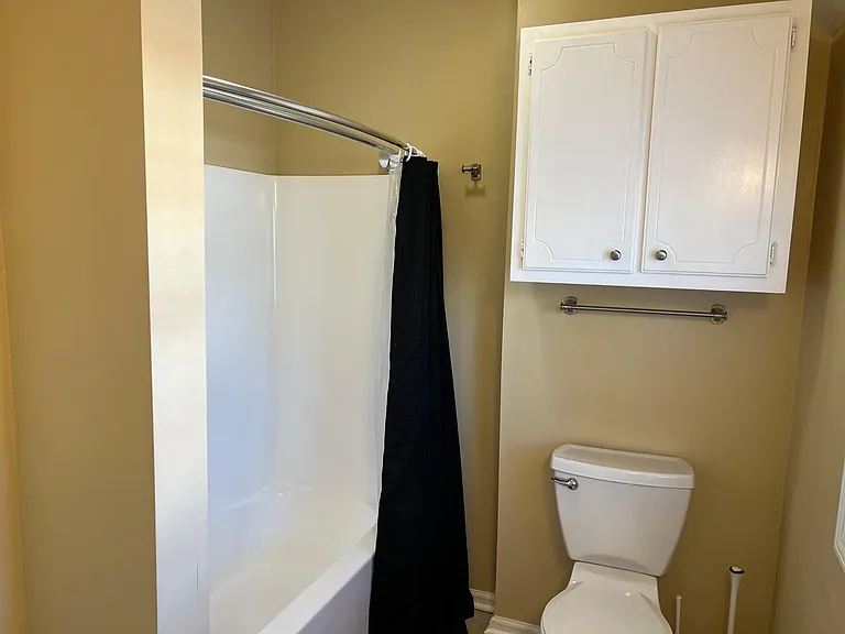 101 Maple St #3 — Photo 11