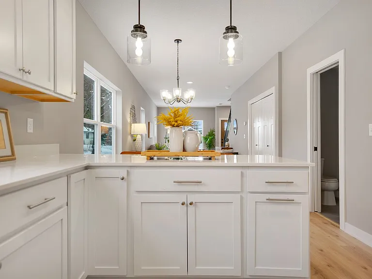 Available 07/01! New Build 4 bed 3 Bath in Hopkins! — Photo 37