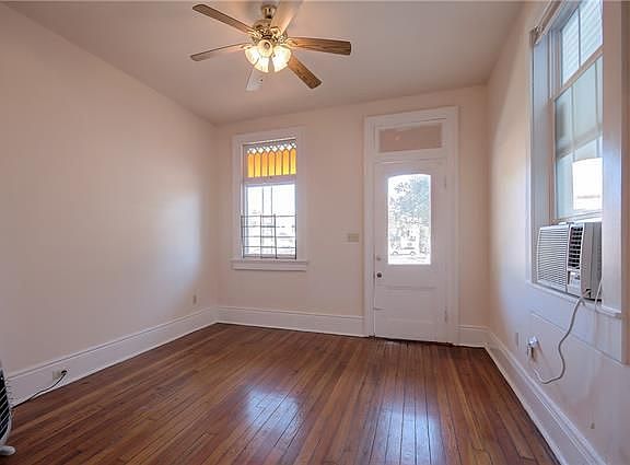 4th image of 4008 Orleans Ave