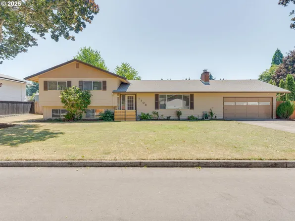 1103 NW 90th St, Vancouver, WA 98665