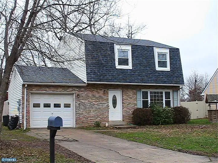 114 Fantasia Dr photo 1