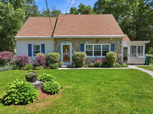 67 Thurston Ave, Northbridge, MA 01534