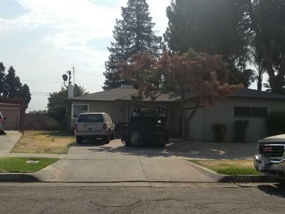 3042 N 10th St, Fresno, CA, 93703