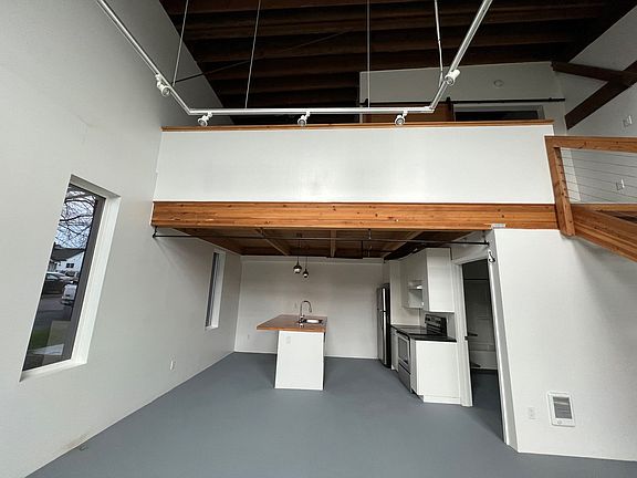 3rd image of 3524 McKinley Ave #48