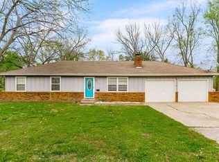 406 South St, Butler, MO 64730