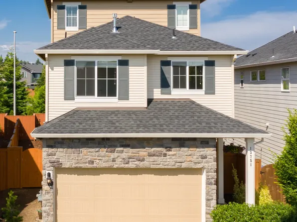 13751 SE Kingsfisher Way, Happy Valley, OR 97086