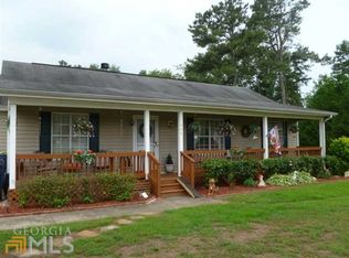 424 Jeffords Rd, Winder, GA 30680