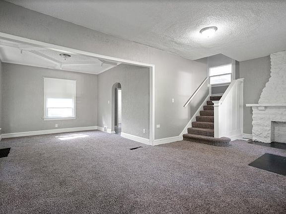 4th image of 3944 Bellefontaine Ave