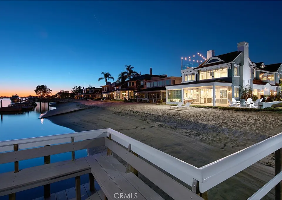 14 Beacon Bay