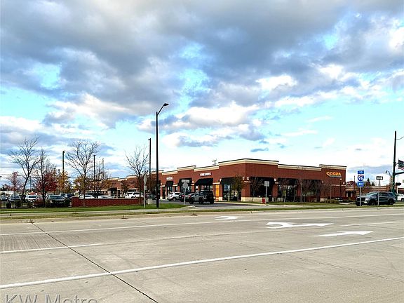 4th image of 12-13 Novi Rd