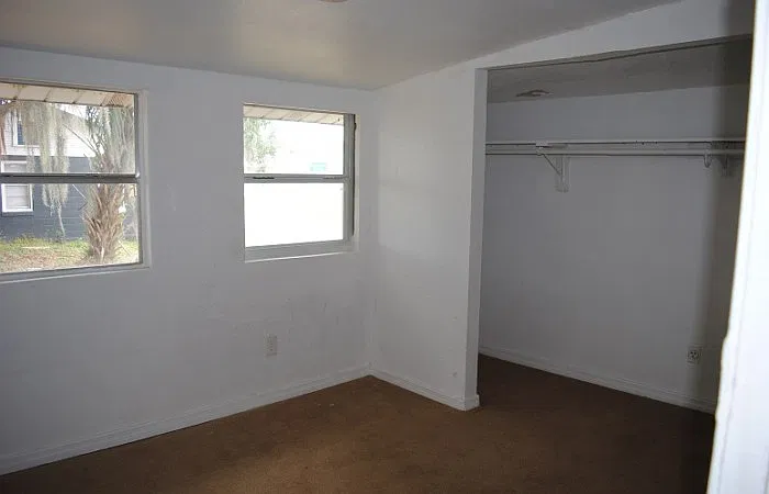 2 bed, $900 — Photo 4
