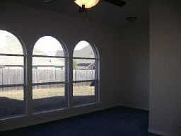 5th image of 629 Martin Dr