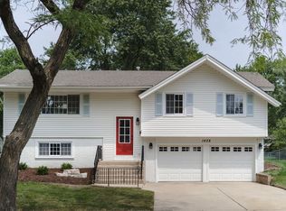 1428 Syracuse Ln, Schaumburg, IL 60193