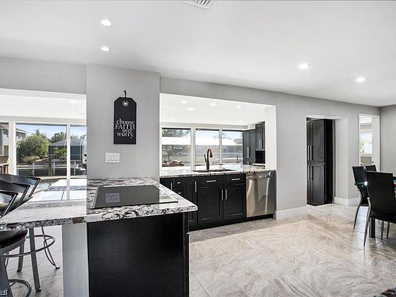 4th image of 400 Donora Blvd