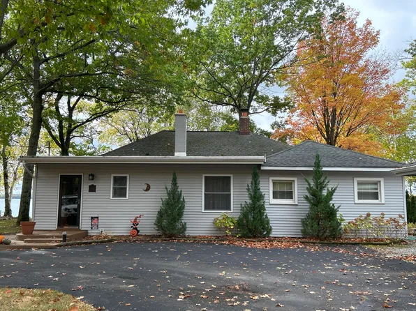 13776 Parallel Ave, Alpena, MI 49707