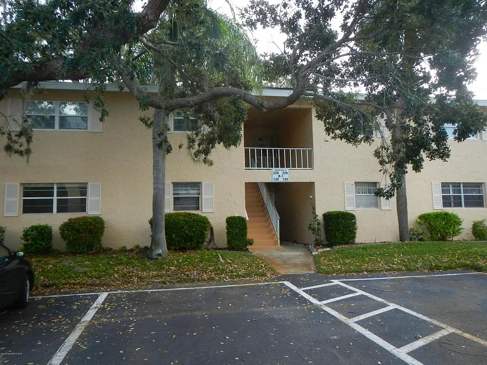 3135 Shady Dell Ln #128