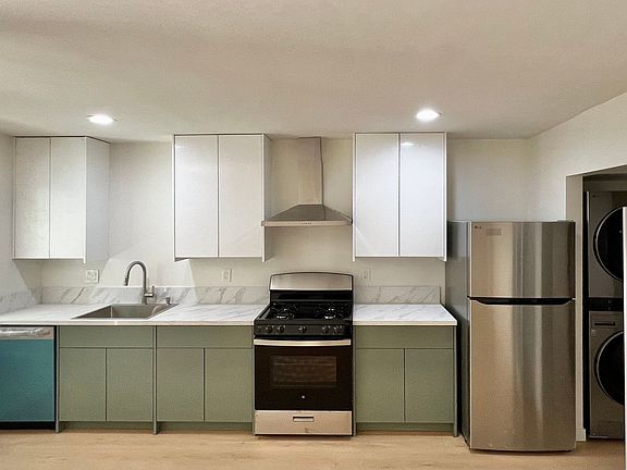 4th image of 1249 S Westgate Ave APT 3