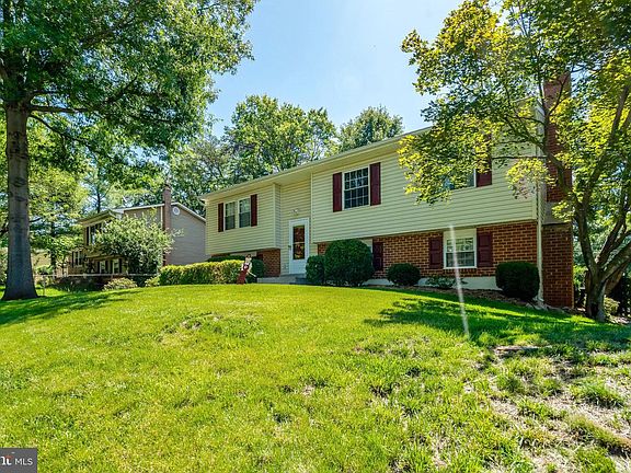 3rd image of 9231 Landgreen St