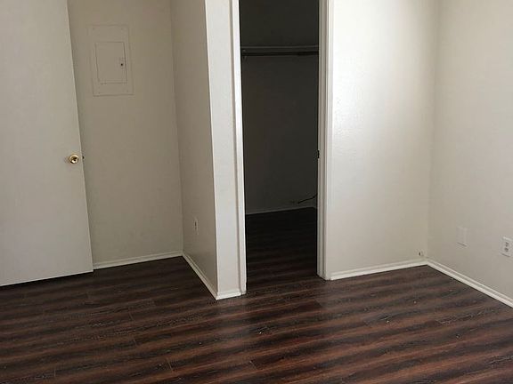 3rd image of 16518 Avalon Ave APT 10