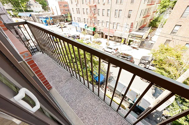 Rented by Compass | media 54