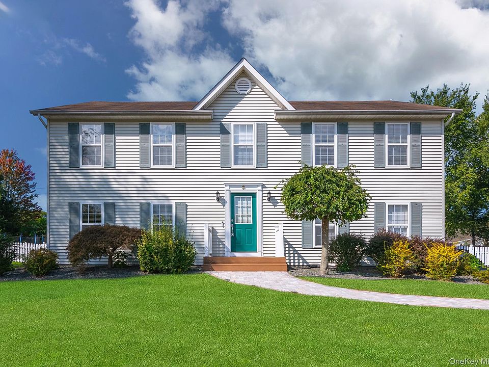 1st image of 8 Bernadette Way