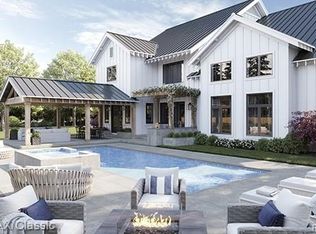 280 Lawrence Dr, Milford, MI