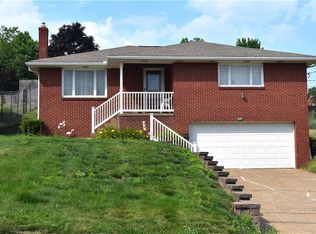 419 Brierly Ln, Homestead, PA 15120
