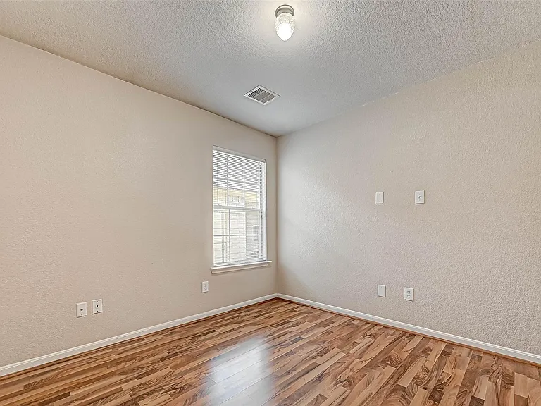 22138 Orchard Dale Dr — Photo 13