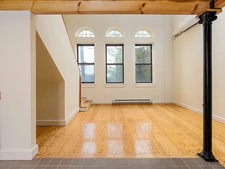 1 Central St #5 — Photo 2