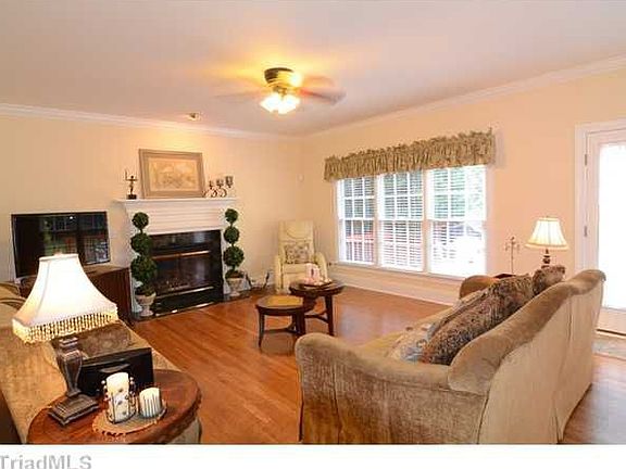 Den/Family/Great Room