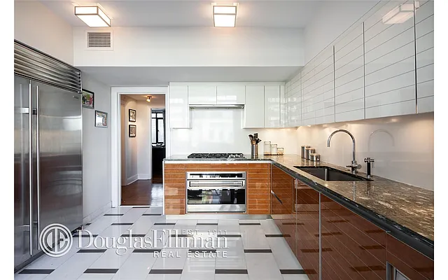 Rented by Douglas Elliman | media 17