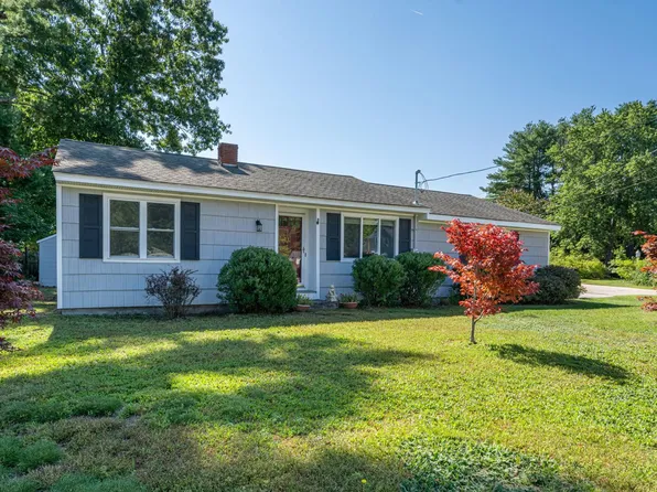 418 Boynton Street, Bedford, NH 03110