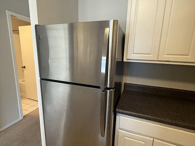 10 E Ontario Condos — Photo 21